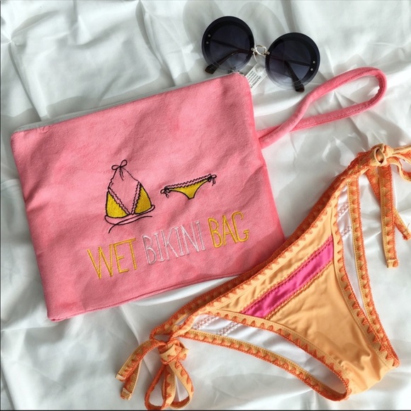 {Miss Circle} Color Block Two Piece Swimsuit - Picture 5 of 6